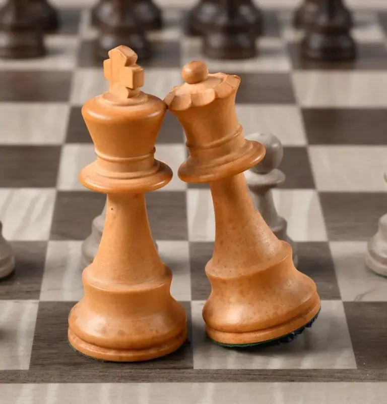 wp15931283-chess-king-and-queen-wallpapers (1)